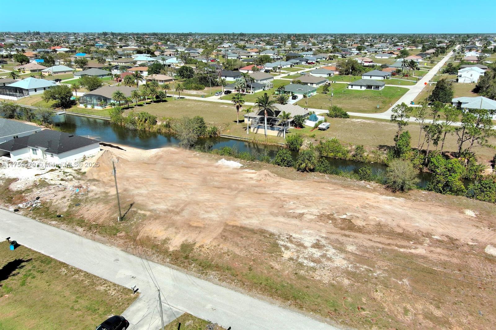 1ad5be0d-4640 1611 NW 2nd St, Cape Coral FL 33993 — #A11759979