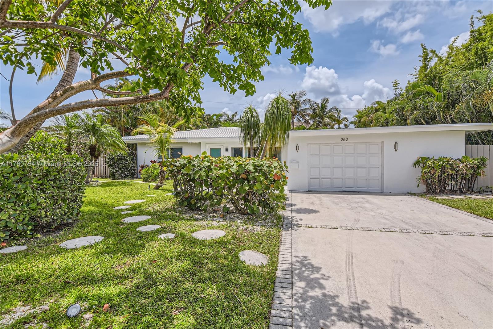 1ad5be0d-4653 262 Bombay Ave, Lauderdale By The Sea FL 33308 — #A11760754