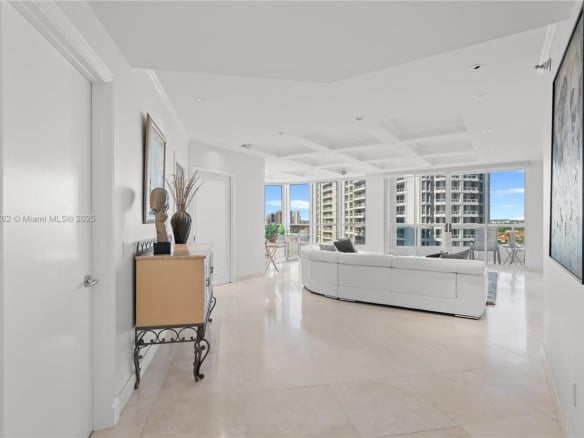 21150 Point Pl # 1102, Aventura FL 33180 — #A11762282