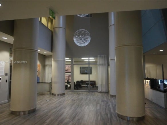 1750 N Bayshore Dr # 2215, Miami FL 33132 — #A11763872