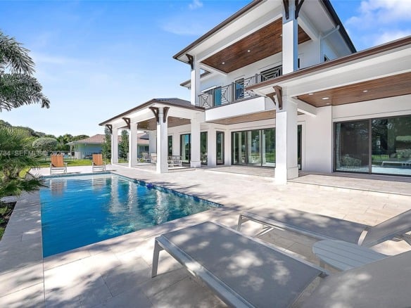325 N Fairway, Tequesta FL 33469 — #A11764734