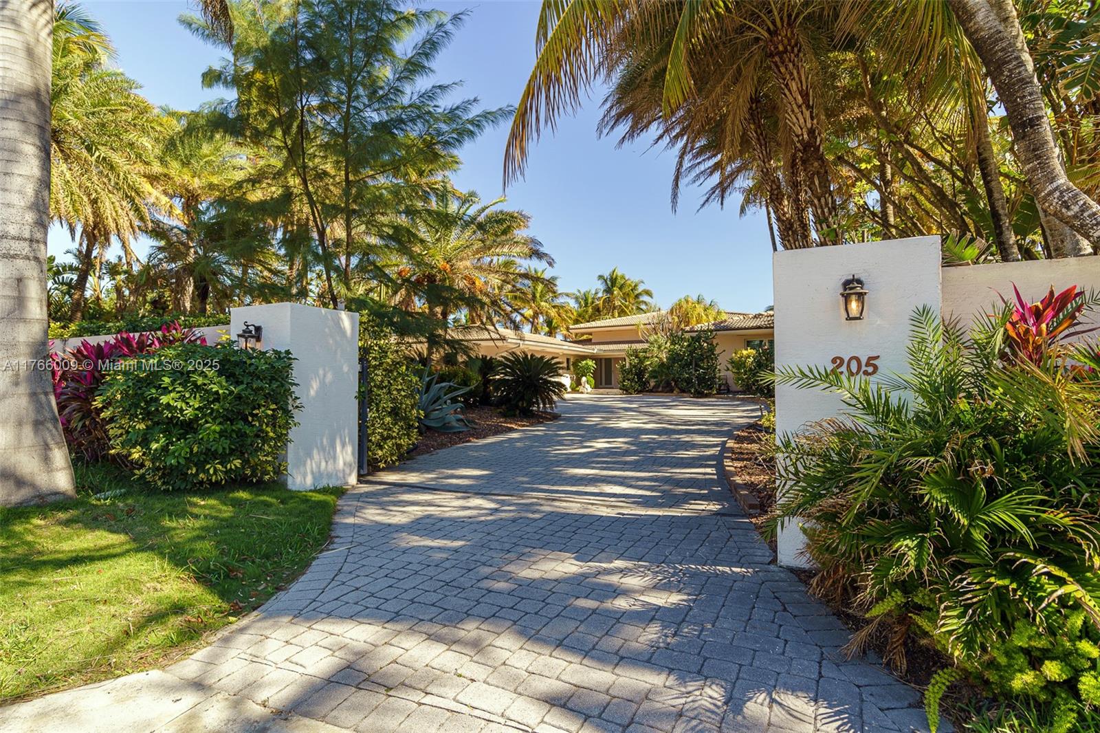 1ad5be0d-4733 205 Ocean Blvd, Golden Beach FL 33160 — #A11766009