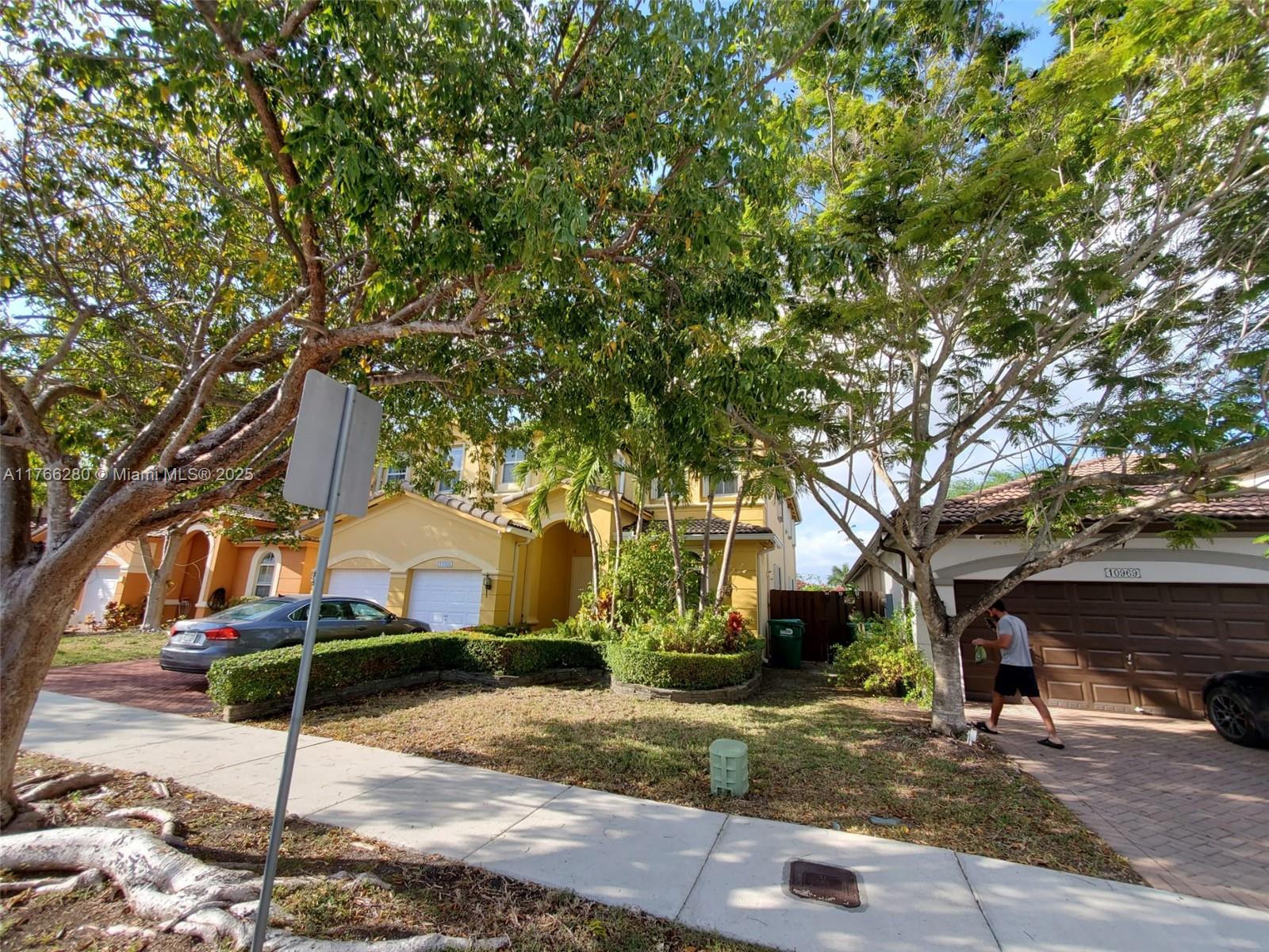 1ad5be0d-4738 11009 NW 80th Ln, Doral FL 33178 — #A11766280