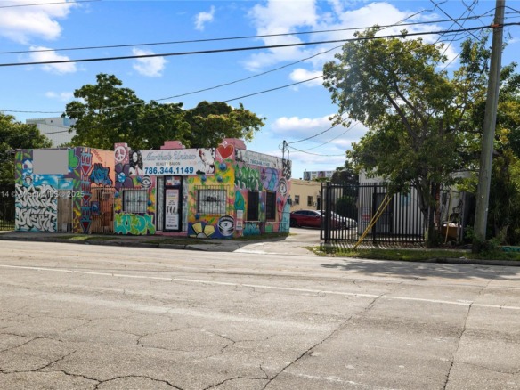 660,662,664 NW 29th St, Miami FL 33127 — #A11766314