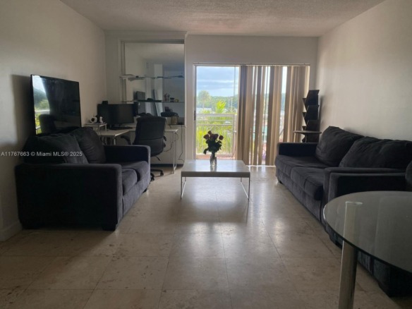 400 Kings Point Dr # 209, Sunny Isles Beach FL 33160 — #A11767663