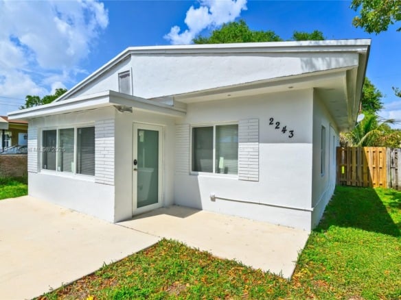 2243 Greene St, Hollywood FL 33020 — #A11768969