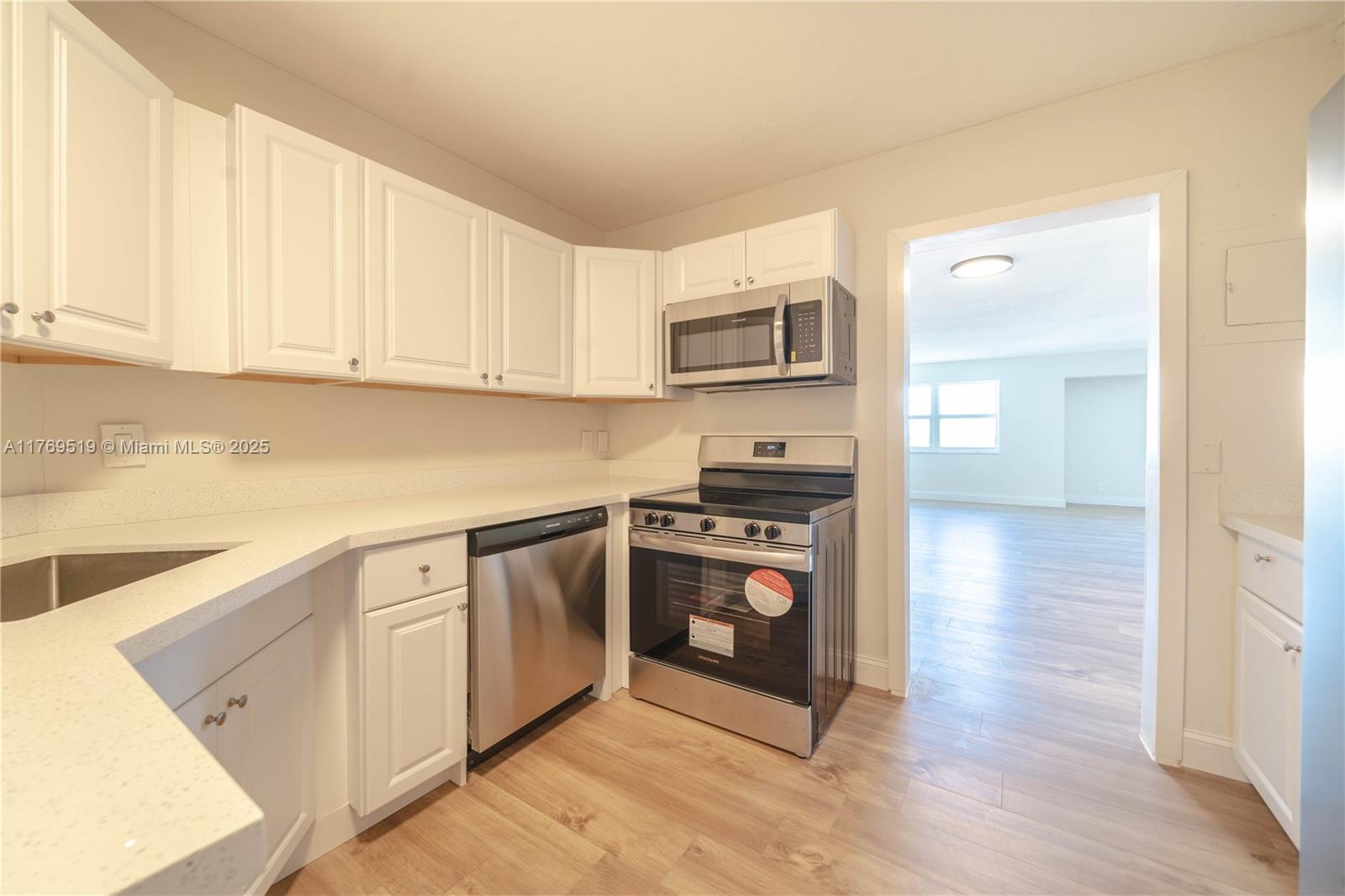 1ad5be0d-4793 3301 Spanish Moss Ter # 802, Lauderhill FL 33319 — #A11769519