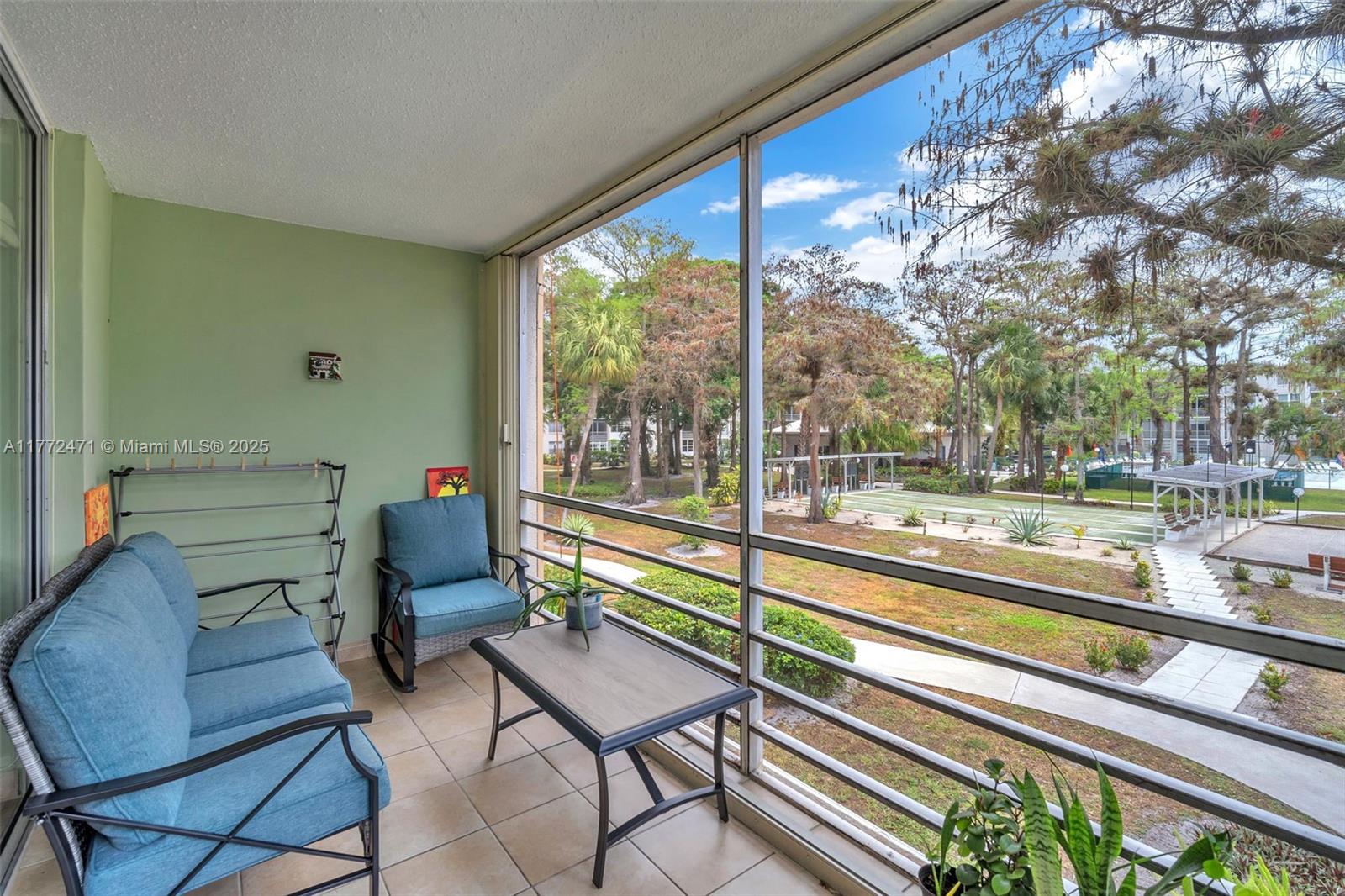 1ad5be0d-4852 4898 NW 29th Court # 201, Lauderdale Lakes FL 33313 — #A11772471