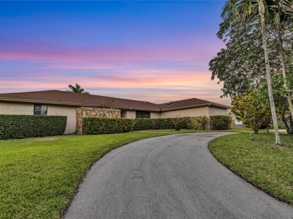 7801 SW 170th St, Palmetto Bay FL 33157 — #A11779111