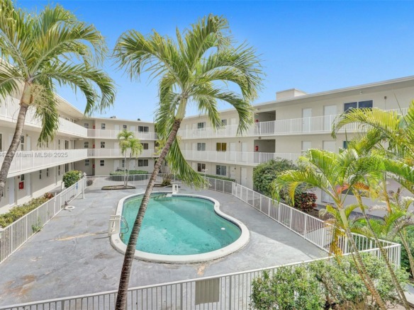 1895 Venice Park Dr # 16B, North Miami FL 33181 — #A11780647