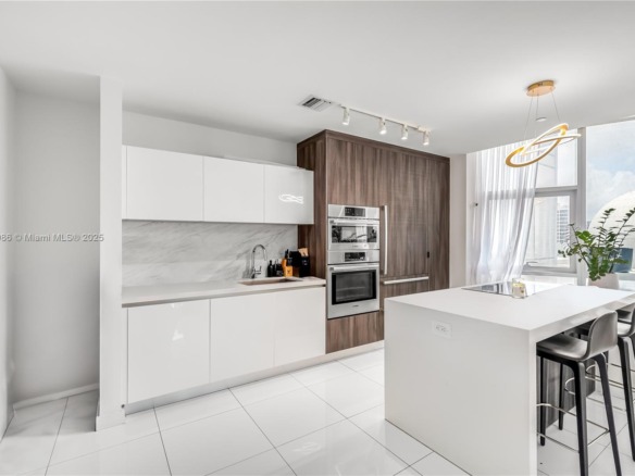 851 NE 1st Ave # 1102, Miami FL 33132 — #A11781986