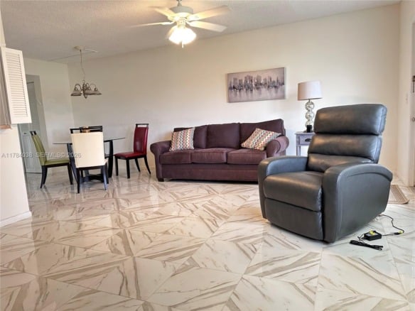 569 N Fanshaw N # 569, Boca Raton FL 33434 — #A11784038