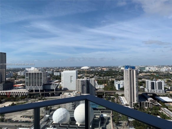 851 NE 1st Ave # 3002, Miami FL 33132 — #A11785172