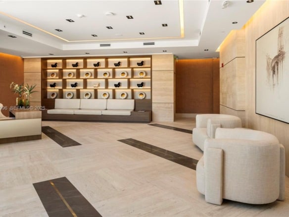 701 Valencia Ave # 405, Coral Gables FL 33134 — #A11787996