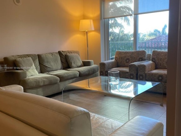 20000 E Country Club Dr # 405, Aventura FL 33180 — #A11789367