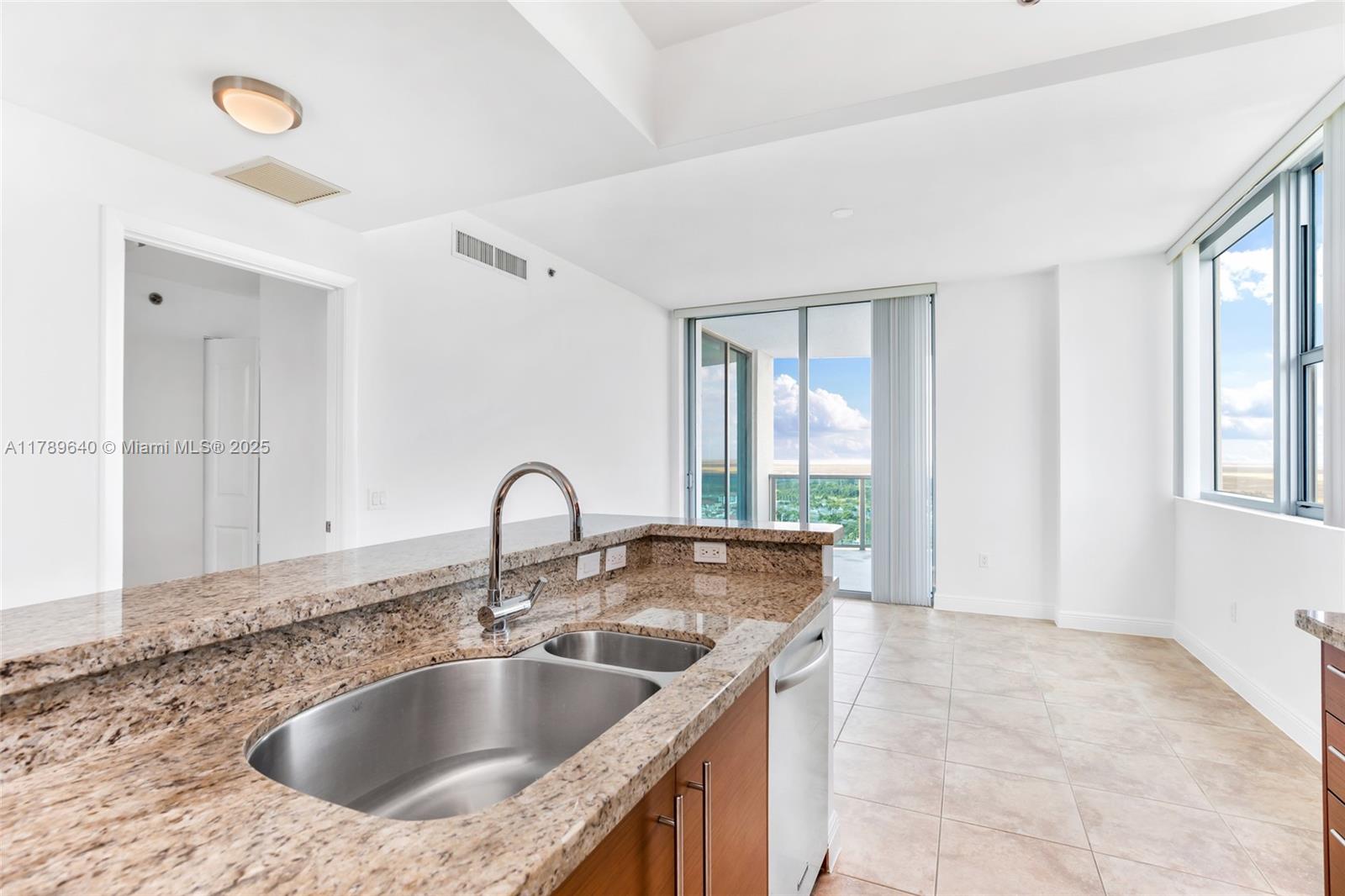1ad5be0d-5137 2641 N Flamingo Rd # 2608N, Sunrise FL 33323 — #A11789640