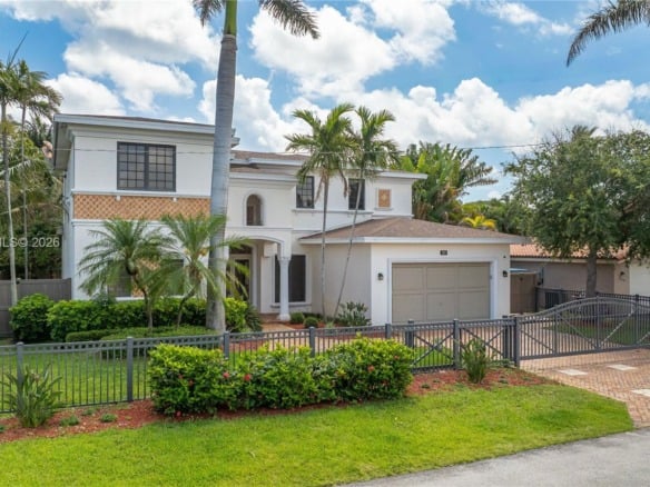 260 NE Wavecrest Ct, Boca Raton FL 33432 — #A11789969