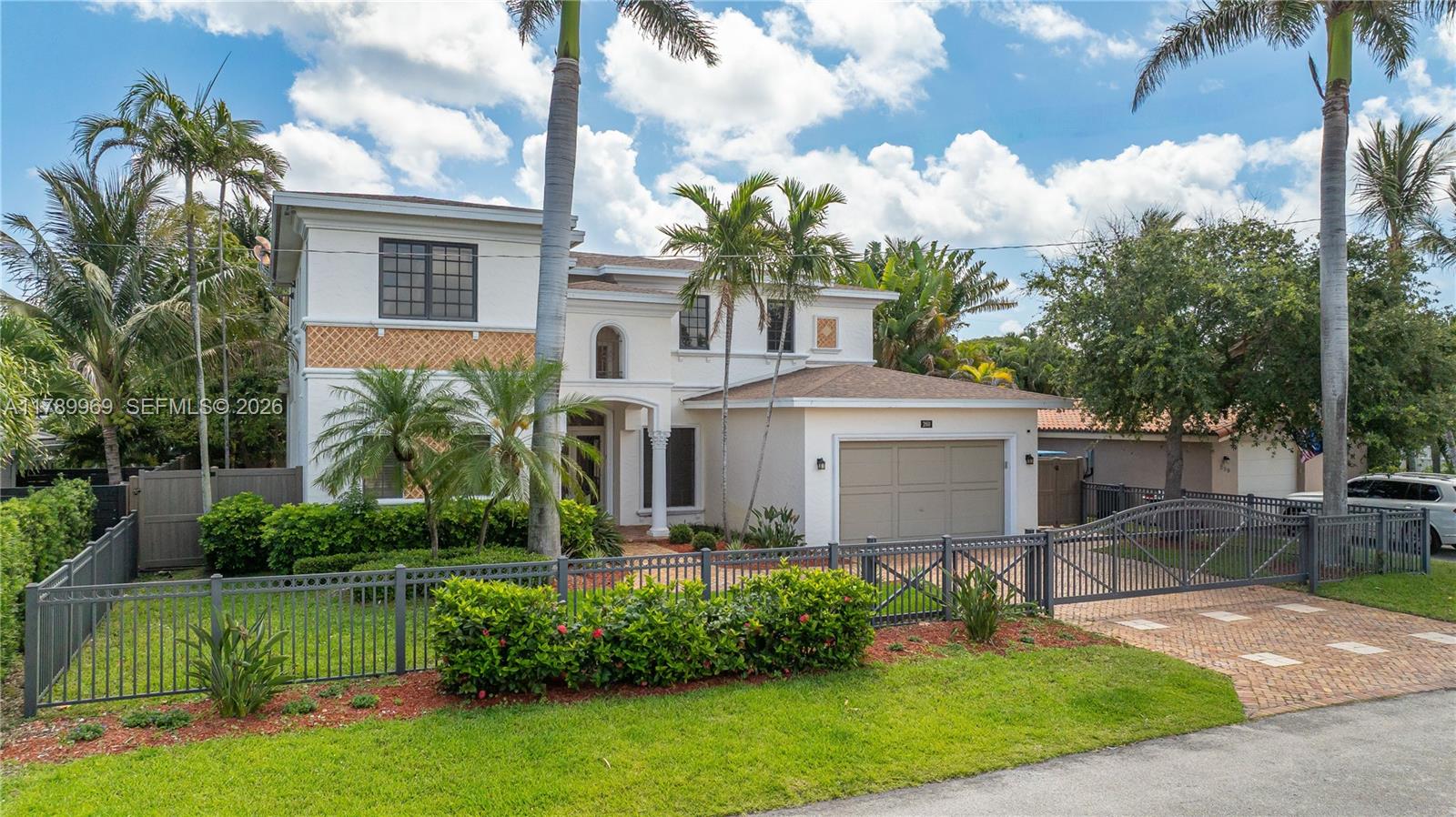 260 NE Wavecrest Ct, Boca Raton FL 33432 — #A11789969