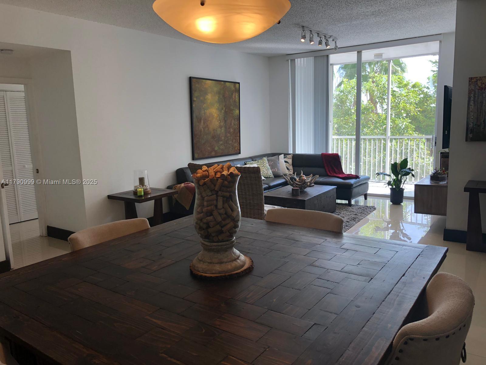 1ad5be0d-5163 9725 NW 52nd St # 407, Doral FL 33178 — #A11790999
