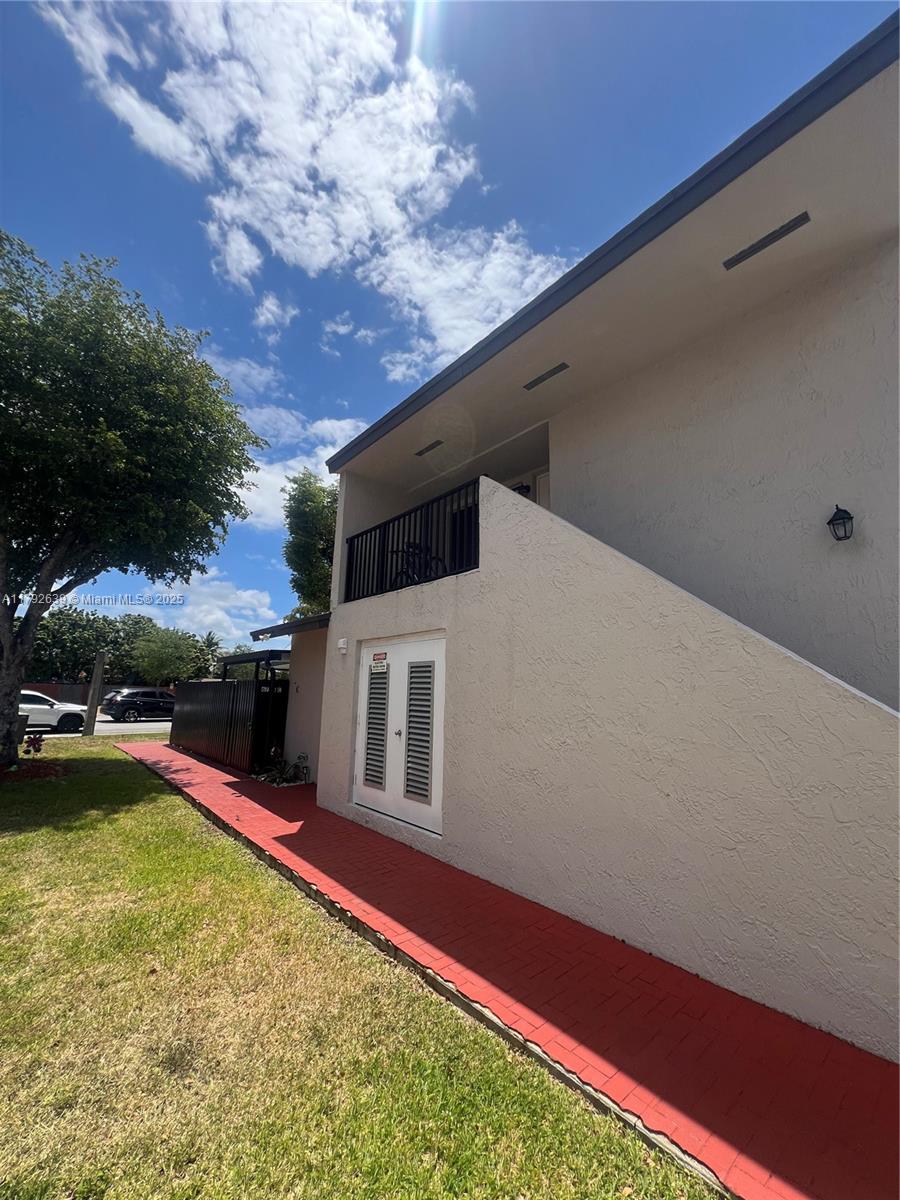 1ad5be0d-5186 6725 SW 137th Ct # 14D, Miami FL 33183 — #A11792639