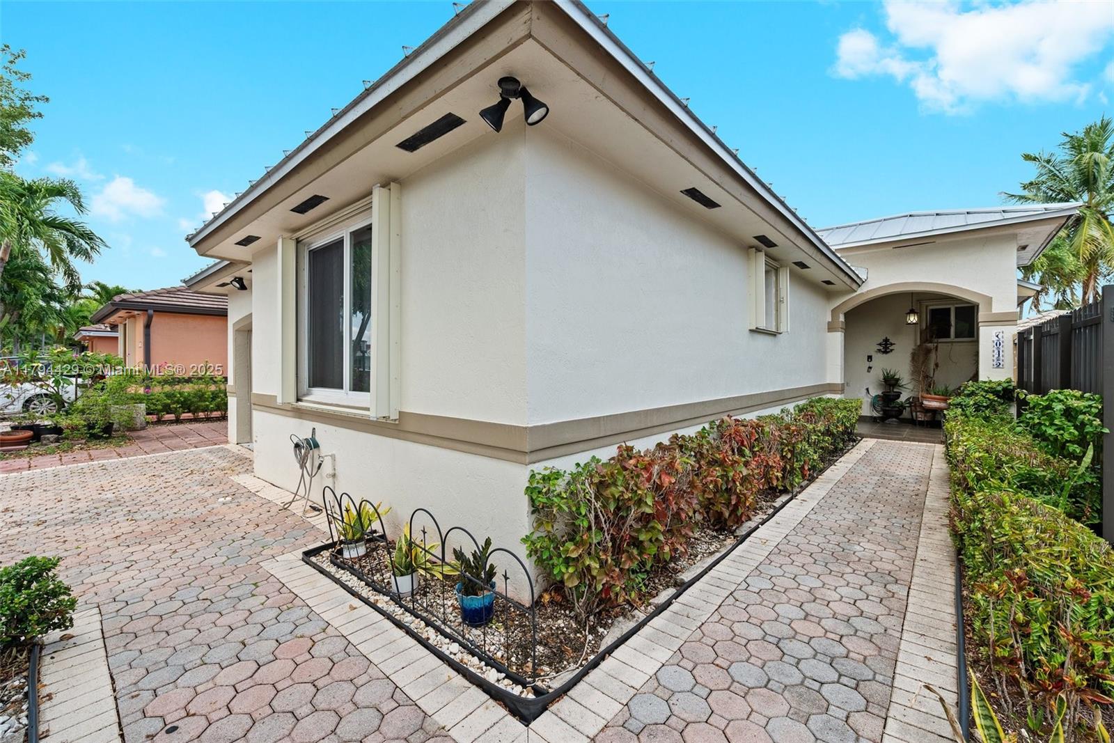 1ad5be0d-5217 7045 SW 161 PL, Miami FL 33193 — #A11794429