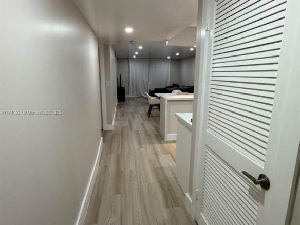 9200 N Hollybrook Lake Dr # 208, Pembroke Pines FL 33025 — #A11740924