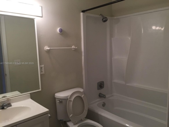1225 SW 46th Ave # 211, Pompano Beach FL 33069 — #A11796546