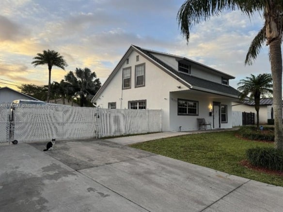 18211 SW 95th Ct, Palmetto Bay FL 33157 — #A11797247
