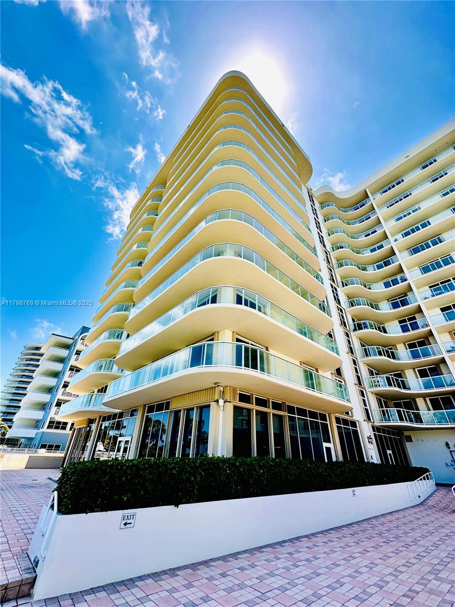 1ad5be0d-5317 8855 Collins Ave # 7H, Surfside FL 33154 — #A11798769