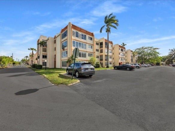 2451 NW 41st Ave # 304, Lauderhill FL 33313 — #A11799767