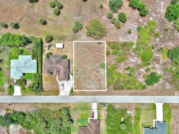 914 S Mercury Ave, Lehigh Acres FL 33974 — #A11799826
