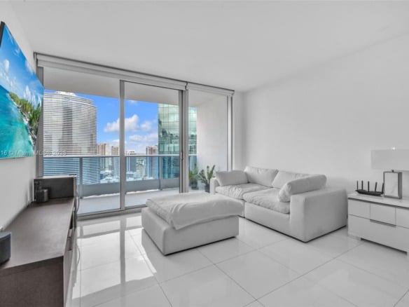 200 Biscayne Boulevard Way # 4012, Miami FL 33131 — #A11799916