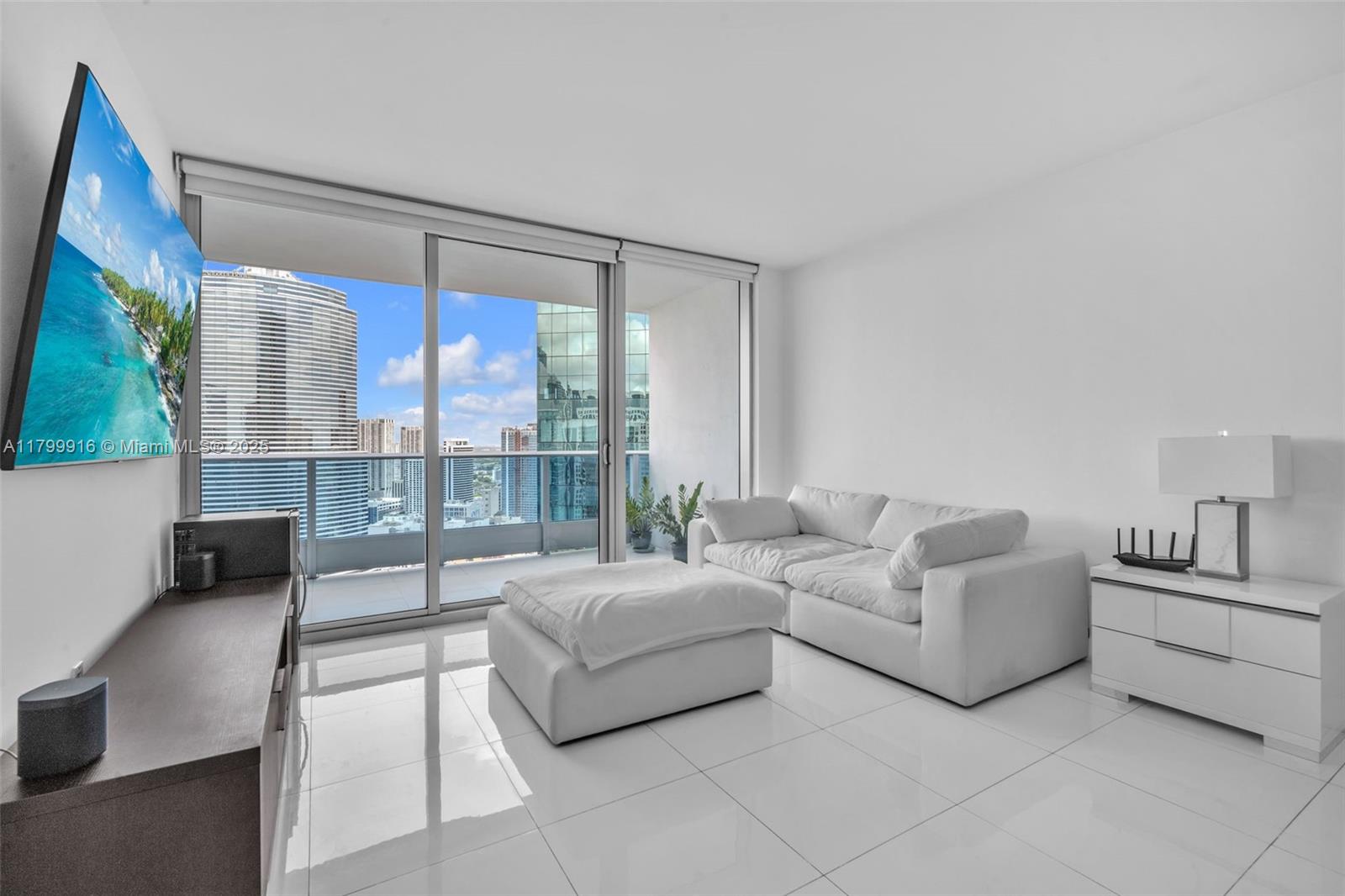 1ad5be0d-5343 200 Biscayne Boulevard Way # 4012, Miami FL 33131 — #A11799916