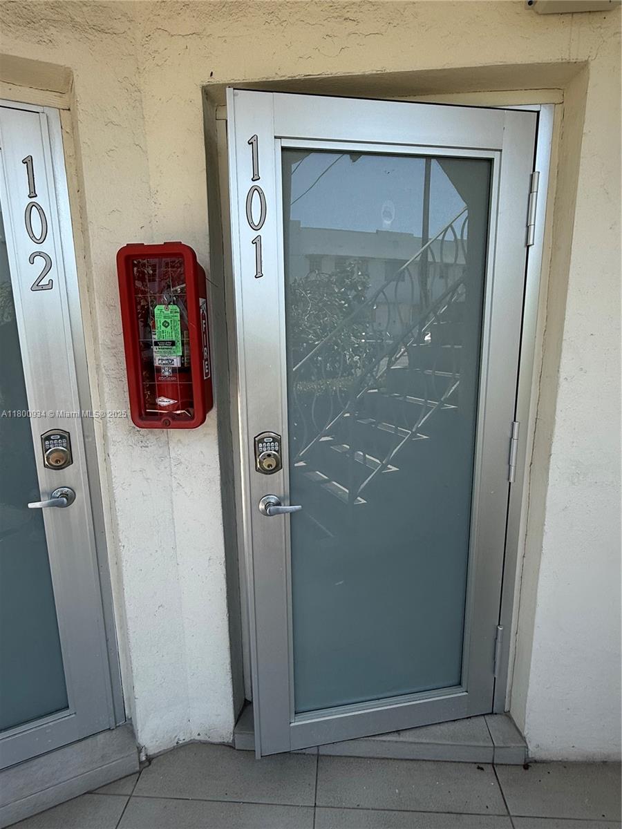 1ad5be0d-5363 1601 Meridian Ave # 101, Miami Beach FL 33139 — #A11800934