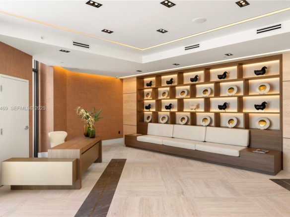 701 Valencia Ave # 403, Coral Gables FL 33134 — #A11801469