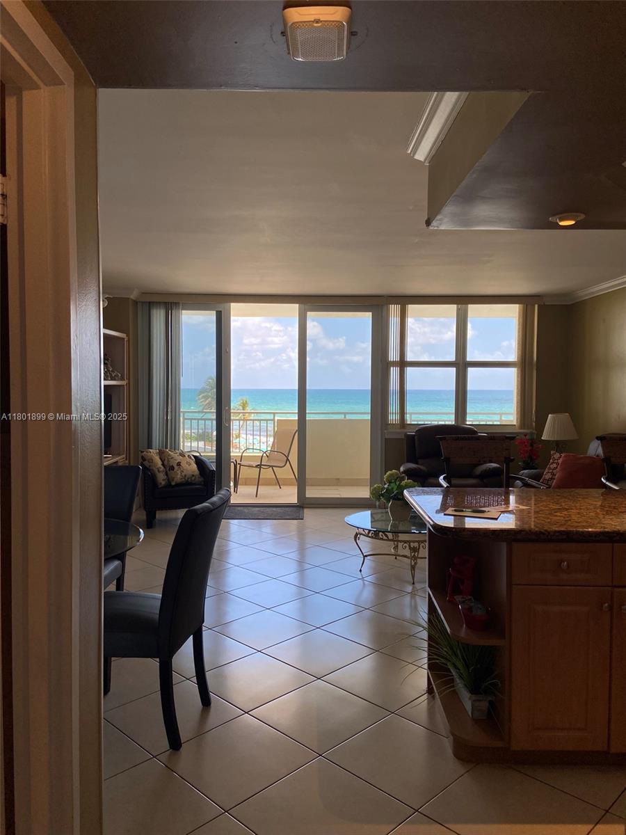 1ad5be0d-5382 3180 S Ocean Dr # 403, Hallandale Beach FL 33009 — #A11801899