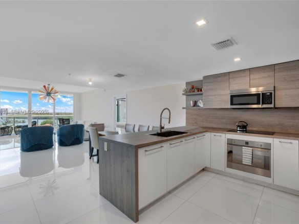 400 Sunny Isles # 1106, Sunny Isles Beach FL 33160 — #A11802813