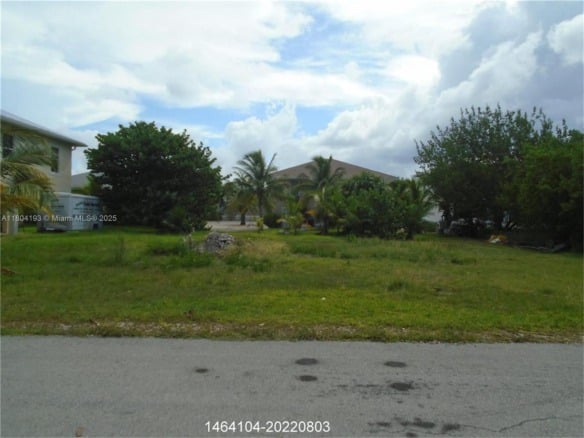 106 S Bahama Dr, Duck FL 33050 — #A11804193