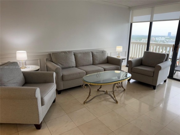 1000 W Island Blvd # 2412, Aventura FL 33160 — #A11805102