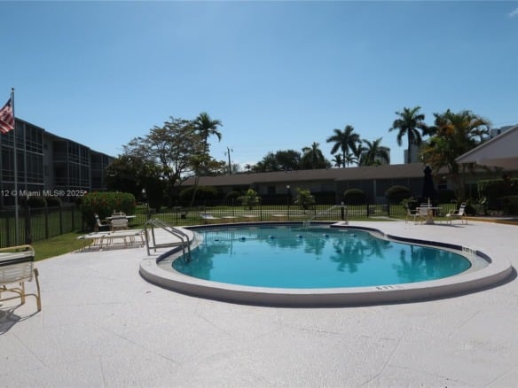 700 Layne Blvd # 112, Hallandale Beach FL 33009 — #A11805912