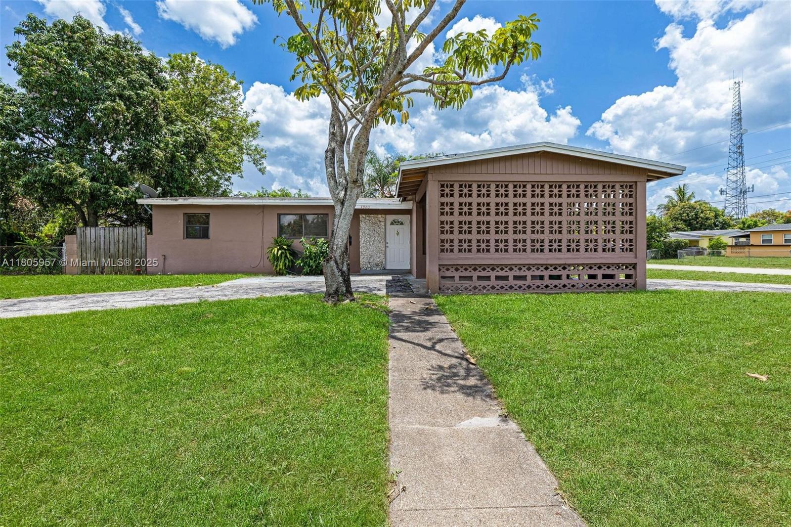 4960 NW 11th Ct, Lauderhill FL 33313 — #A11805957