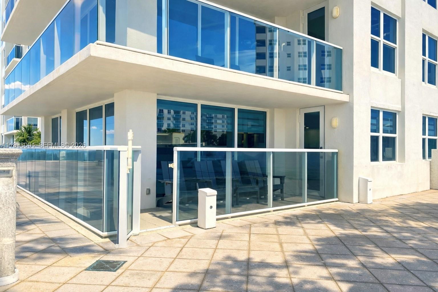 1ad5be0d-5527 2751 S Ocean Dr # 301S, Hollywood FL 33019 — #A11808091