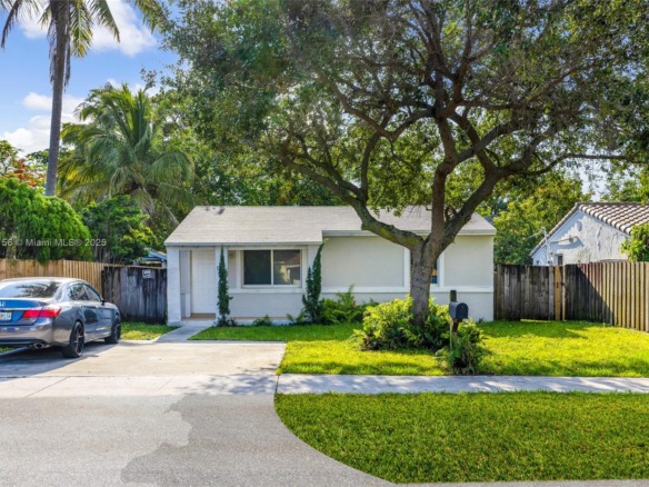 1304 NW 6th Ave, Fort Lauderdale FL 33311 — #A11808156