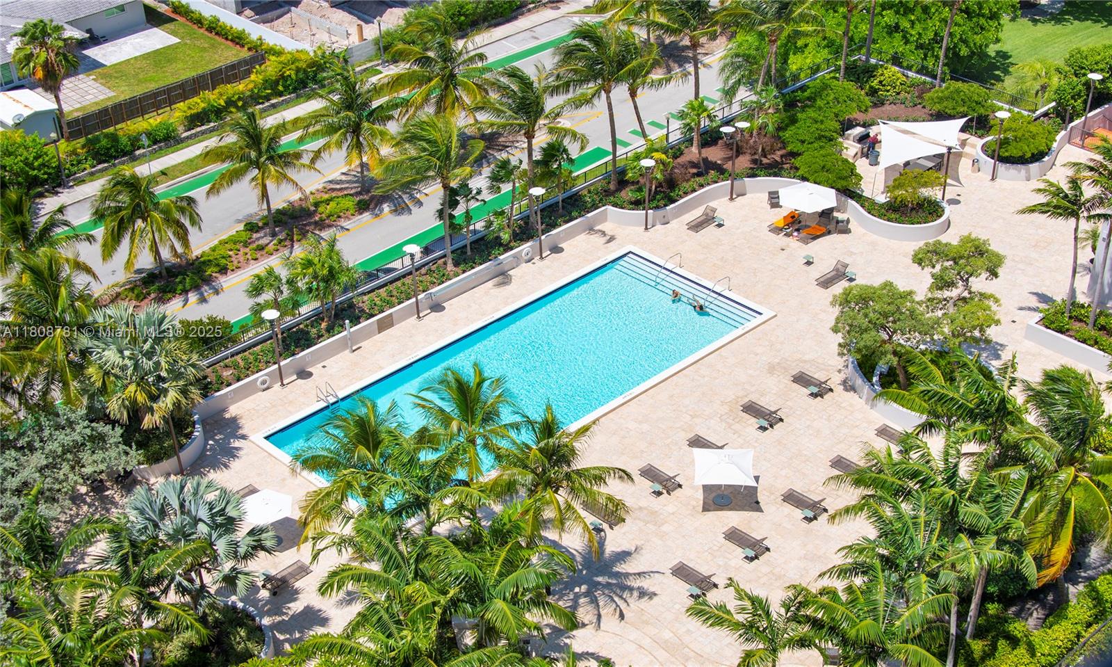 1ad5be0d-5550 1000 Venetian Way # 114, Miami FL 33139 — #A11808781