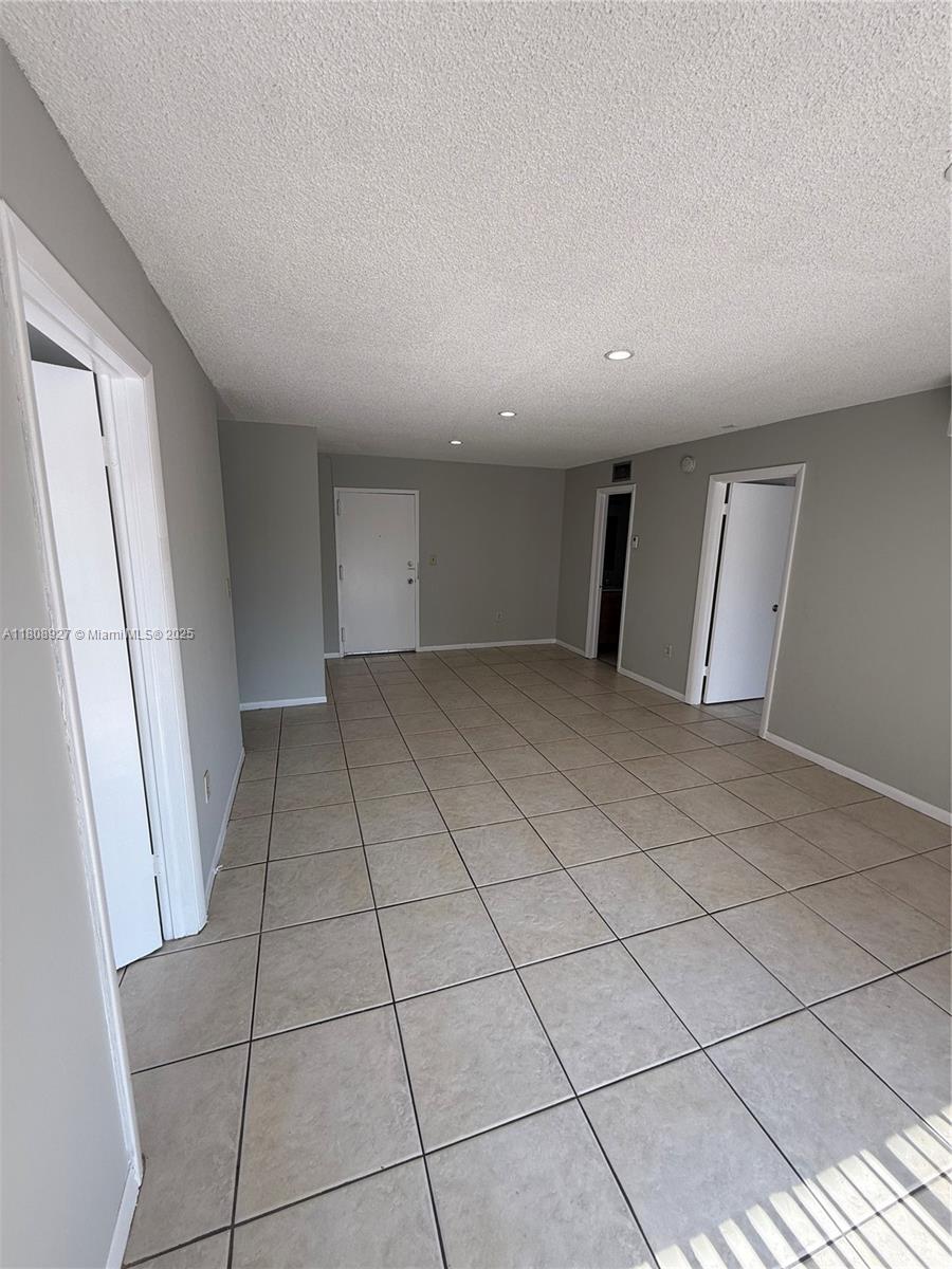 1ad5be0d-5553 4705 NW 7th St # 7, Miami FL 33126 — #A11808927