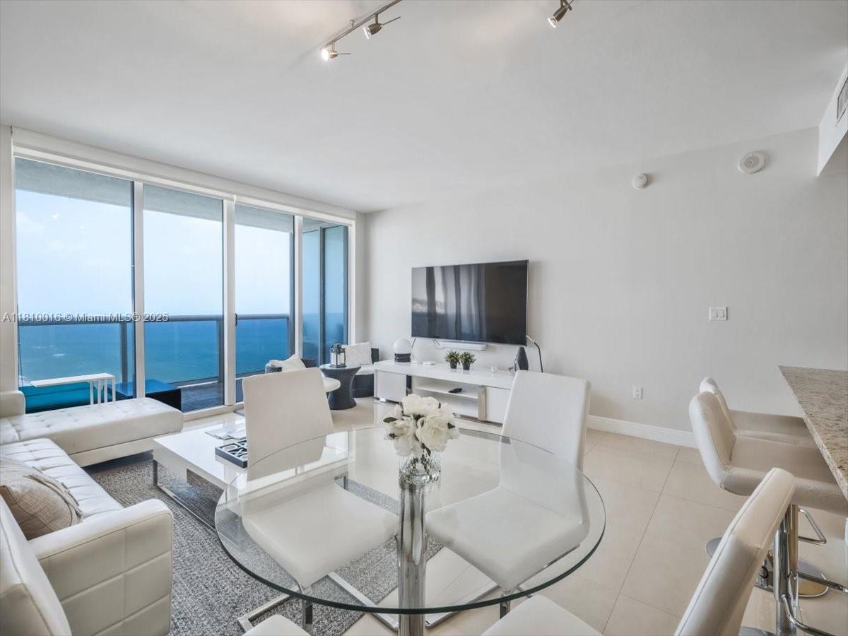 1830 S Ocean Dr # 5009, Hallandale Beach FL 33009 — #A11810016