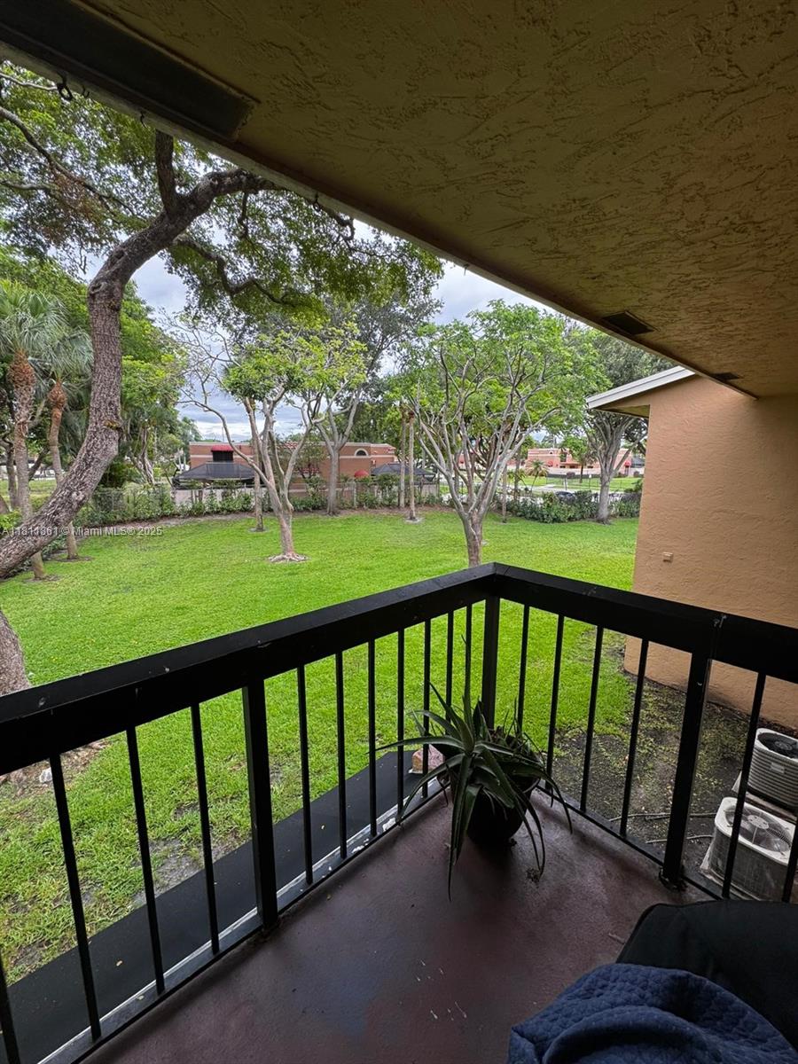 1ad5be0d-5635 6023 10th Ave N # 215, Green Acres FL 33463 — #A11811861