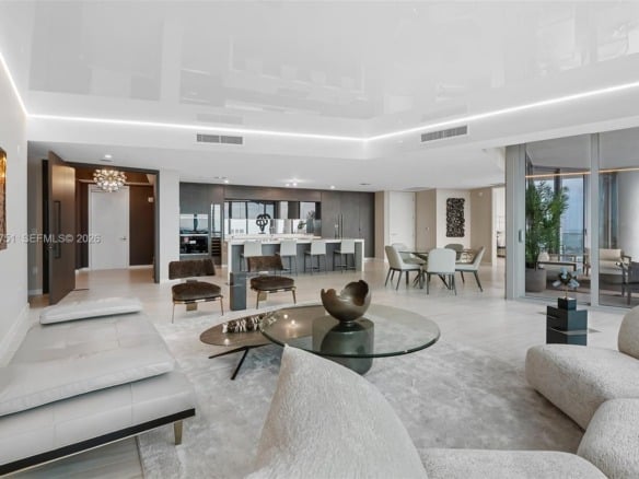 851 NE 1st Ave, Miami FL 33132 — #A11812751
