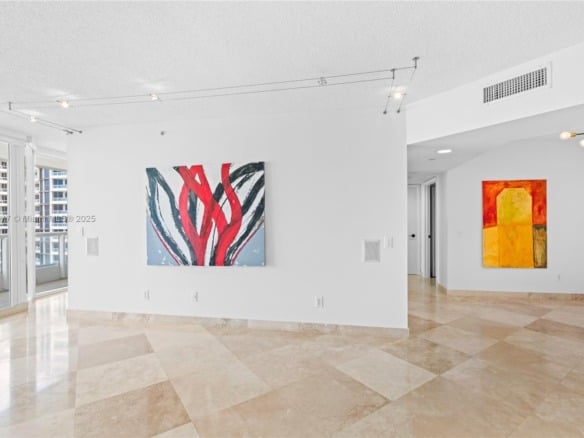21055 Yacht Club Dr # 2104, Aventura FL 33180 — #A11812777