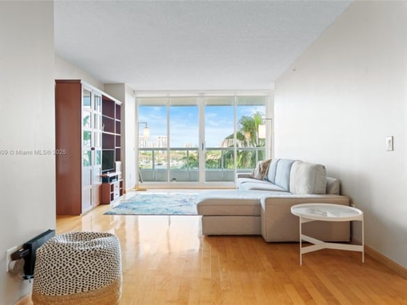 21205 Yacht Club Dr # 707, Aventura FL 33180 — #A11813809